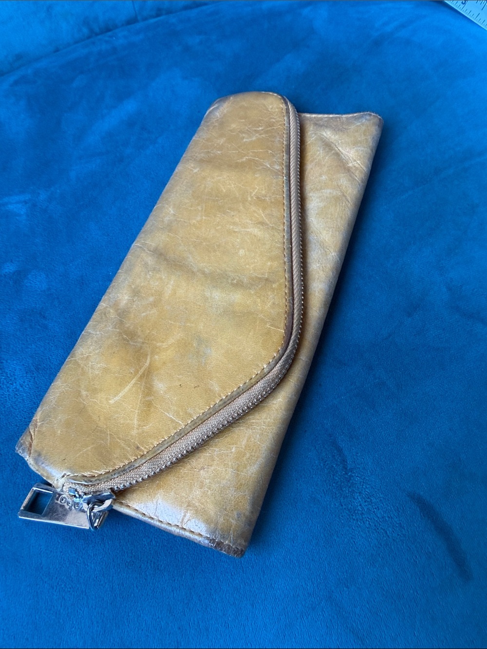 HOBO International Mustard Leather Zip Around Organizer Wallet Distressed